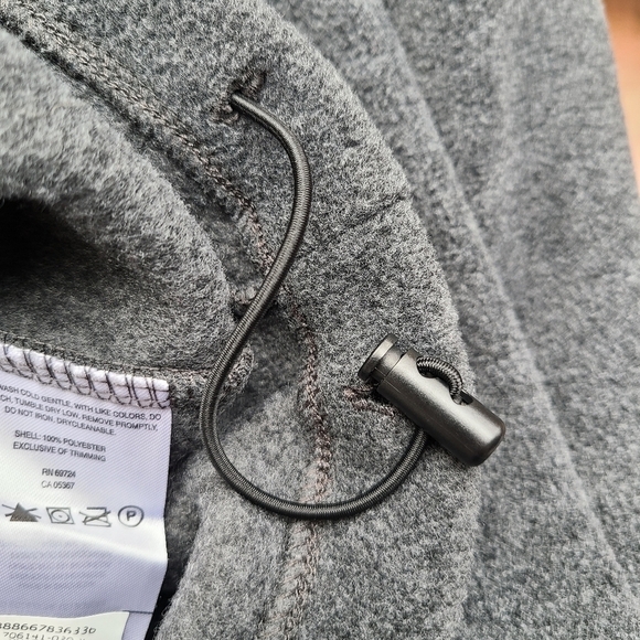 Columbia Fleece with Full Zip and Pockets, Size XL - Picture 8 of 10